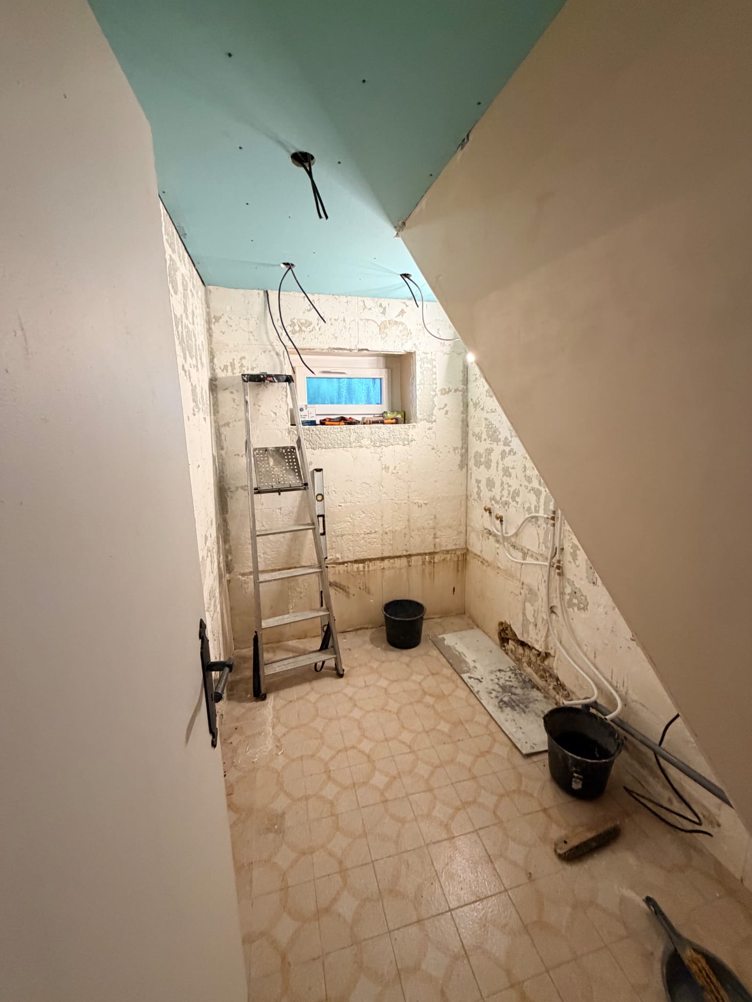 Salle de bain avant rénovation